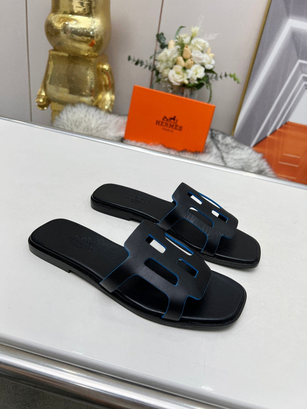 HERMES FLATFORM SANDAL BLACK CALFSKIN