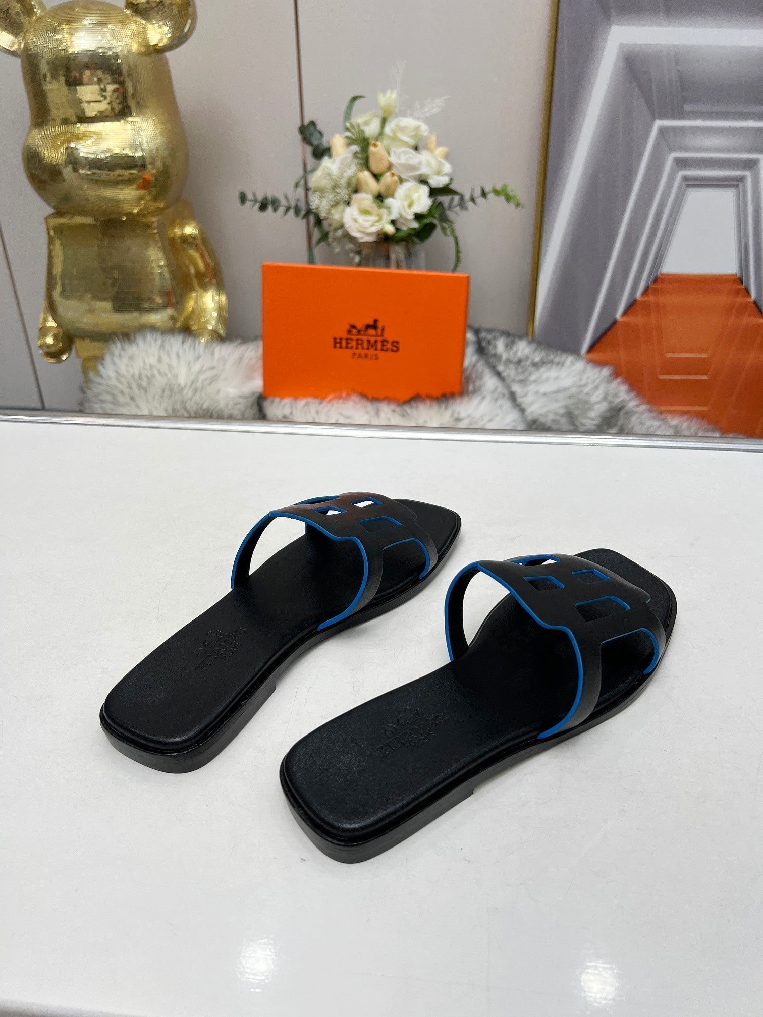 HERMES FLATFORM SANDAL BLACK CALFSKIN