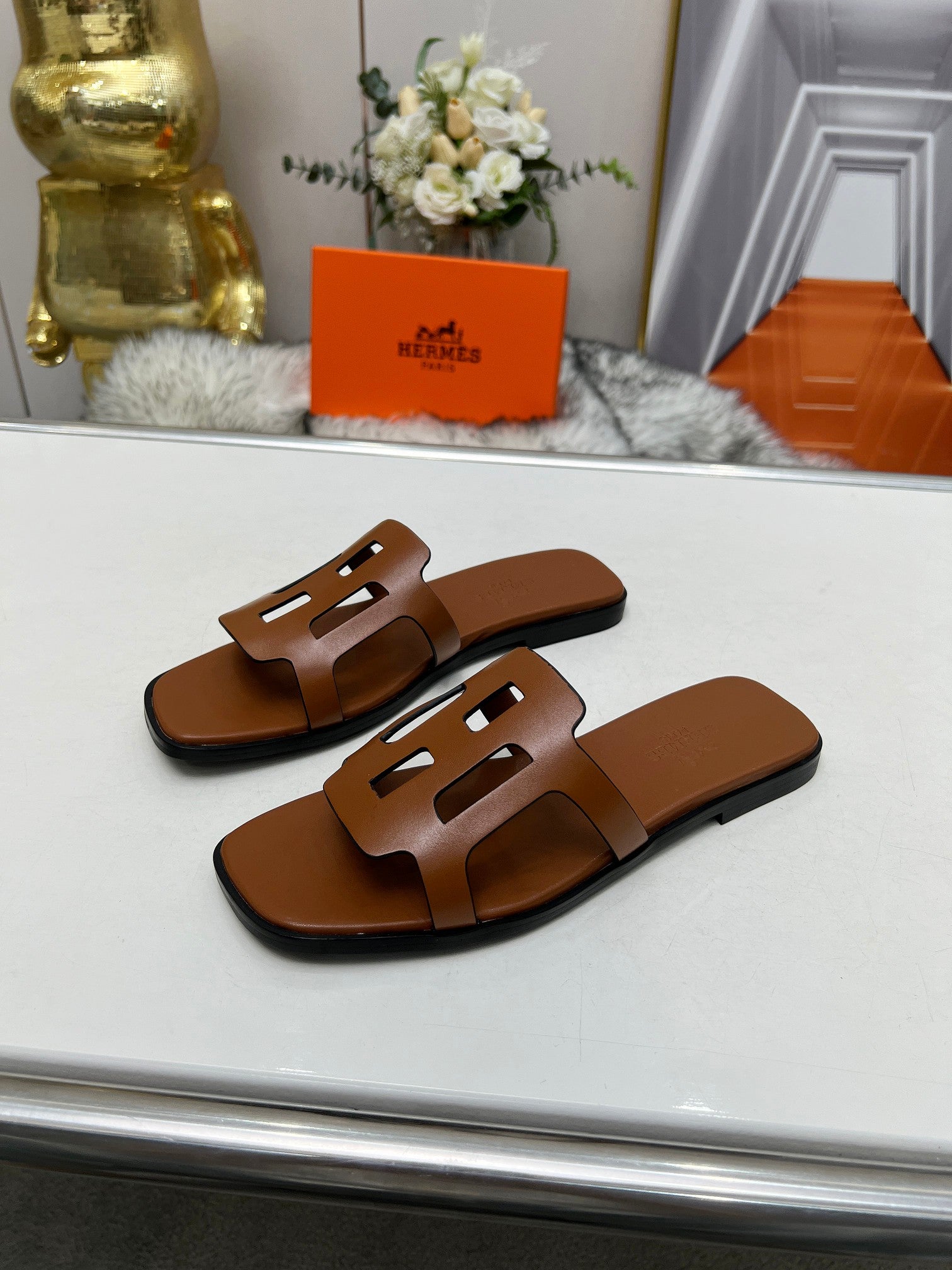 HERMES FLATFORM SANDAL CARAMEL CALFSKIN