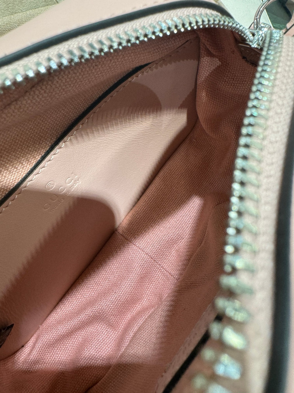 GUCCI MINI 18 MARMONT MATELASSÉ SHOULDER BAG LIGHT PINK CALFSKIN