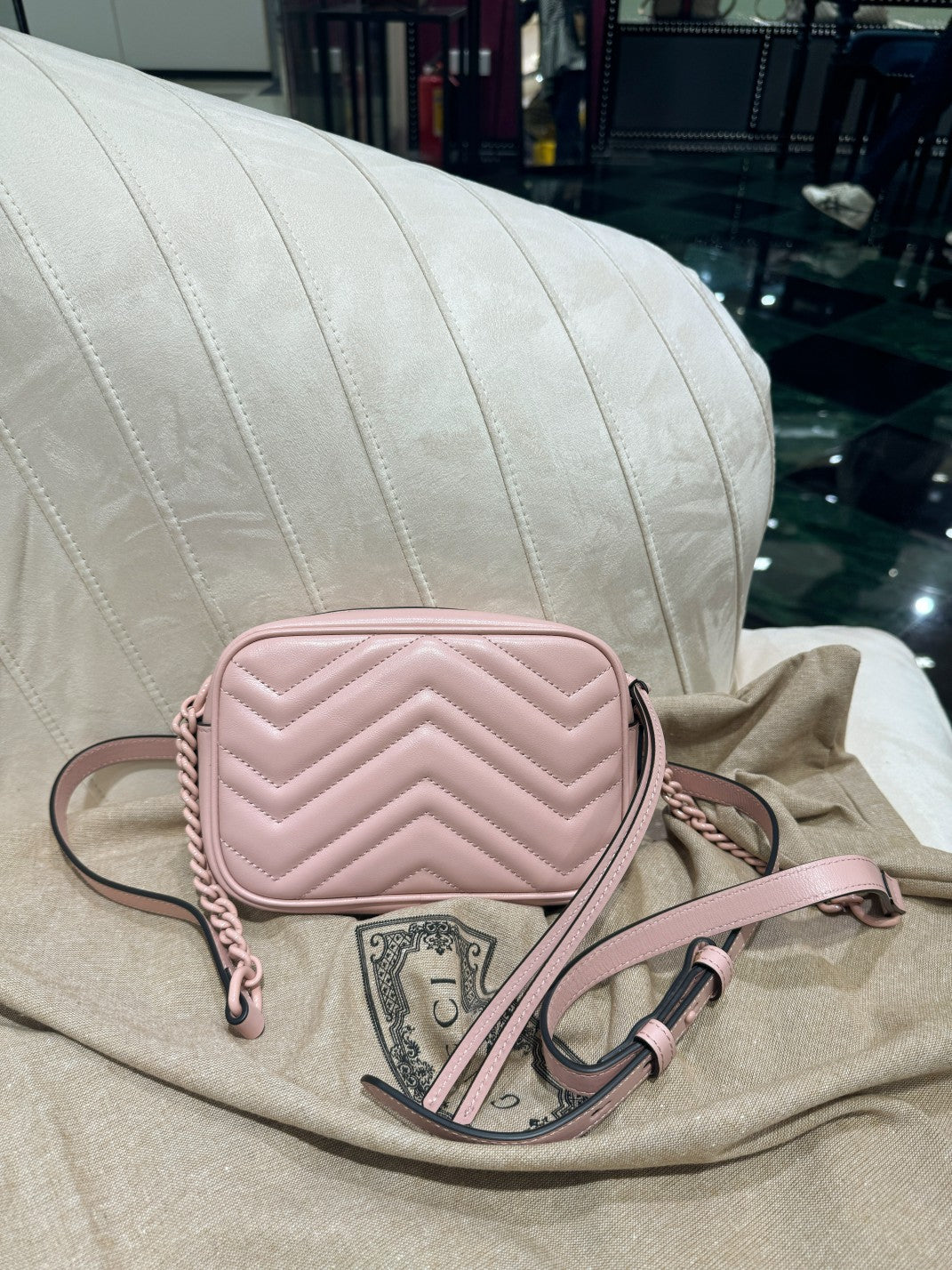 GUCCI MINI 18 MARMONT MATELASSÉ SHOULDER BAG LIGHT PINK CALFSKIN