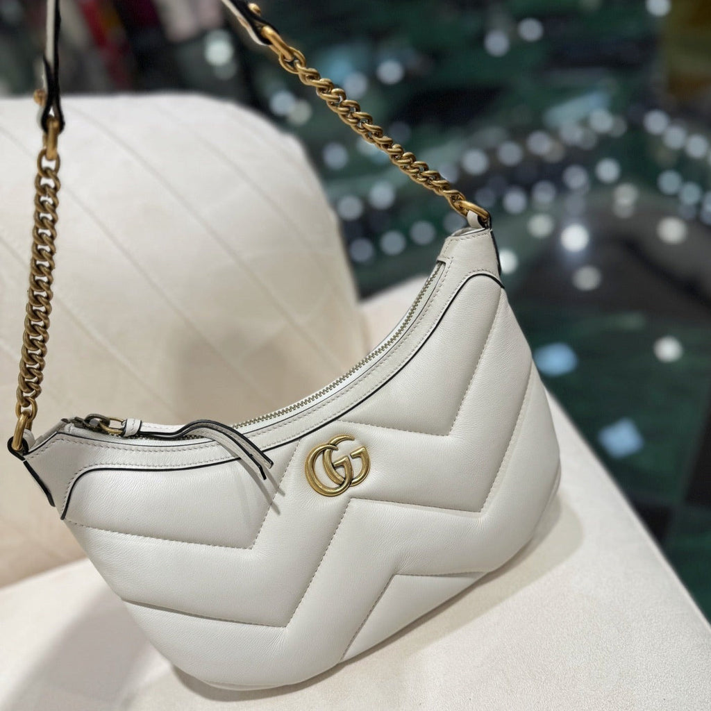 GUCCI SMALL 26 MARMONT BAG IN WHITE CALFSKIN