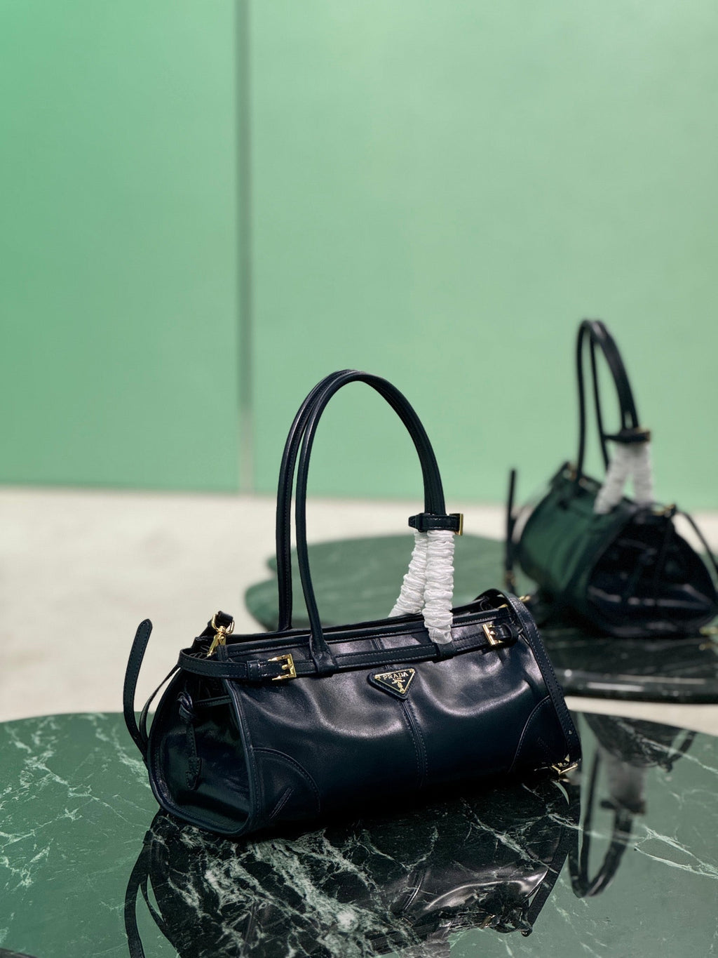 PRADA HANDBAG 32 IN BLACK SOFT SMOOTH LAMBSKIN