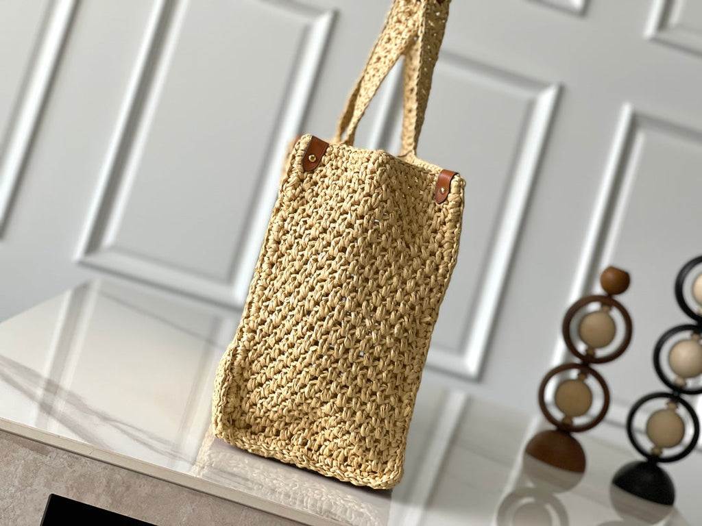 LOUIS VUITTON ONTHEGO MM 37 IN BEIGE WOVEN RAFFIA WITH LEATHER DETAILING