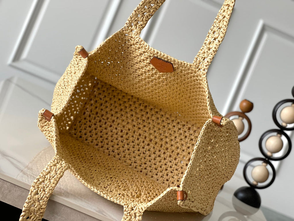 LOUIS VUITTON ONTHEGO MM 37 IN BEIGE WOVEN RAFFIA WITH LEATHER DETAILING