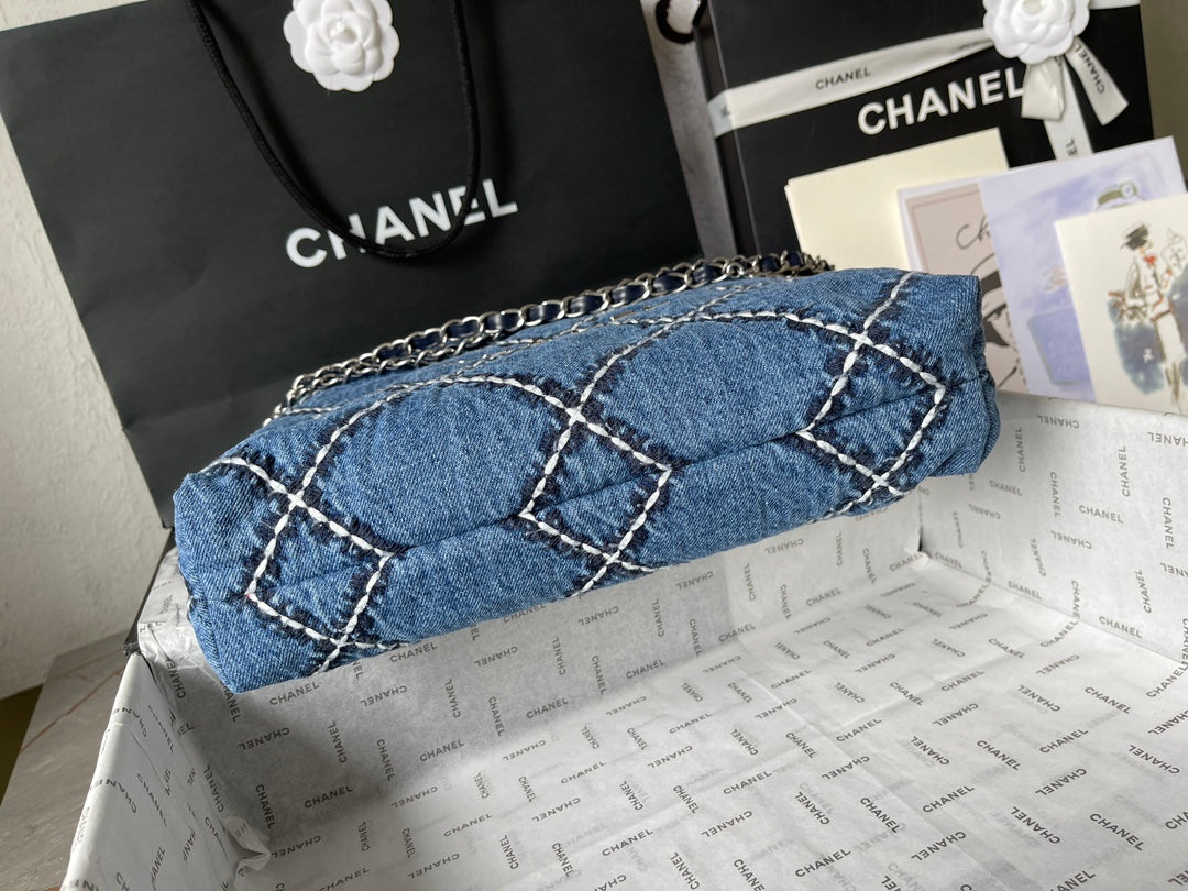 CHANEL MEDIUM 37 CROSSBODY BAG IN BLUE DENIM WITH CHAIN