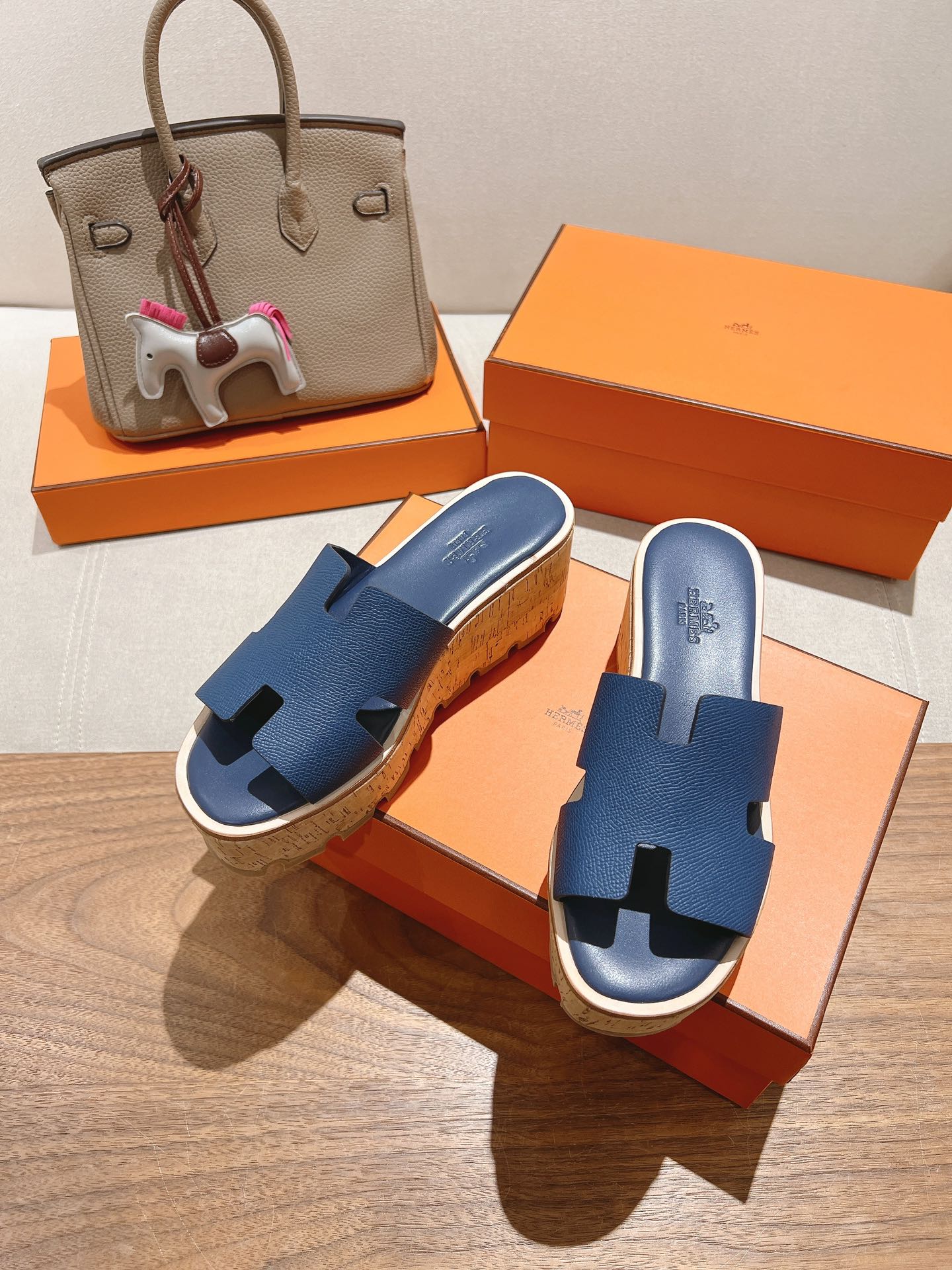 HERMES 25S HIGH WEDGE SANDALS IN DARK STEEL BLUE LAMBSKIN STYLE 18
