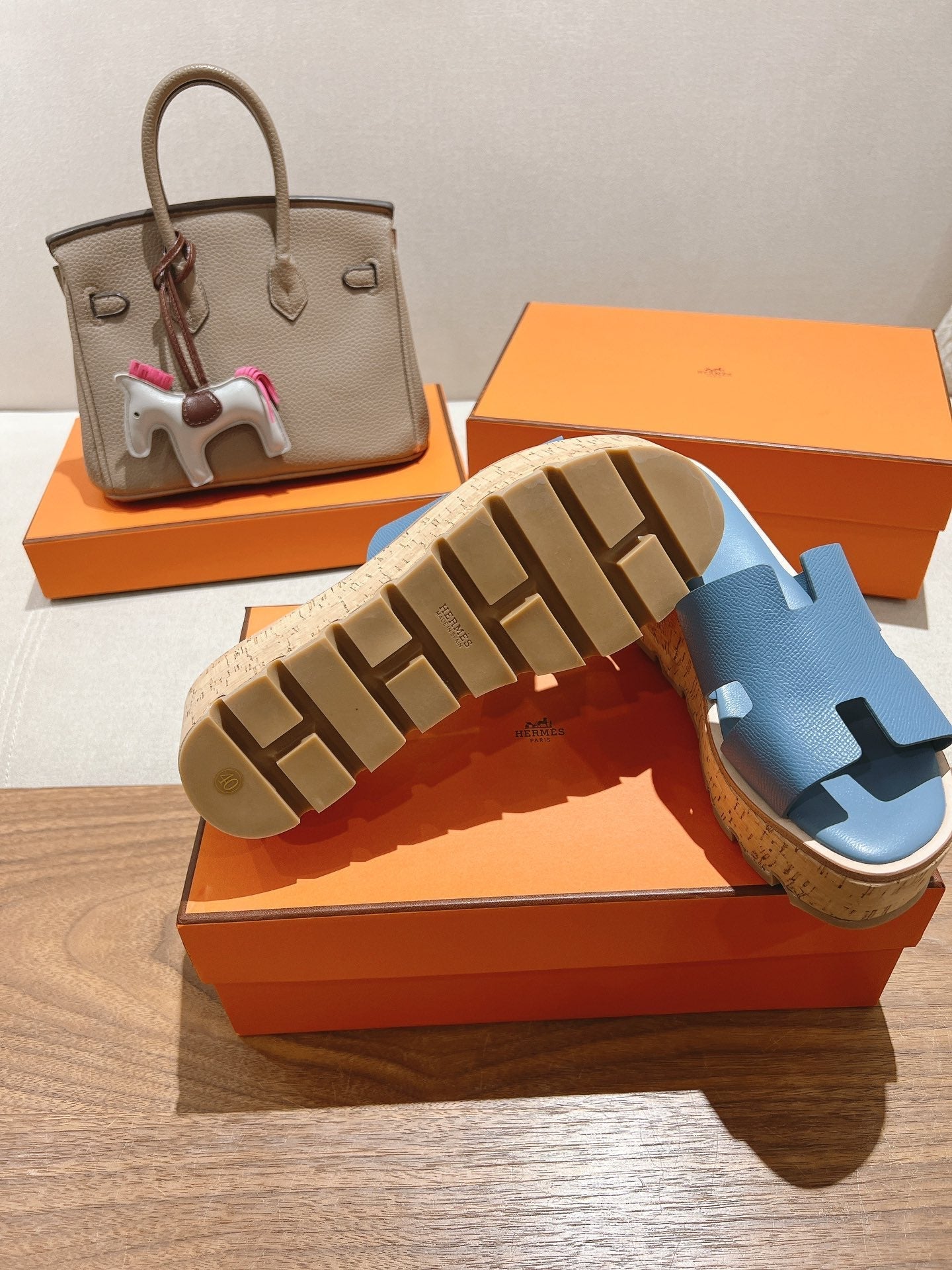 HERMES 25S HIGH WEDGE SANDALS IN BLUE LAMBSKIN STYLE 10