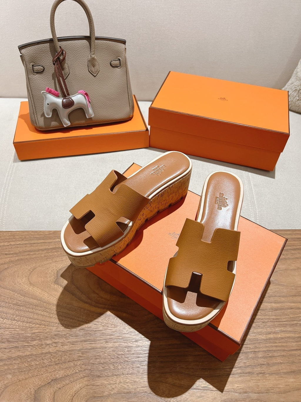 HERMES 25S HIGH WEDGE SANDALS IN BROWN LAMBSKIN STYLE 6