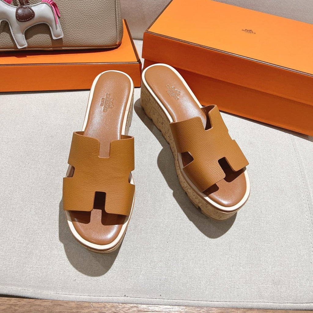 HERMES 25S HIGH WEDGE SANDALS IN BROWN LAMBSKIN STYLE 6