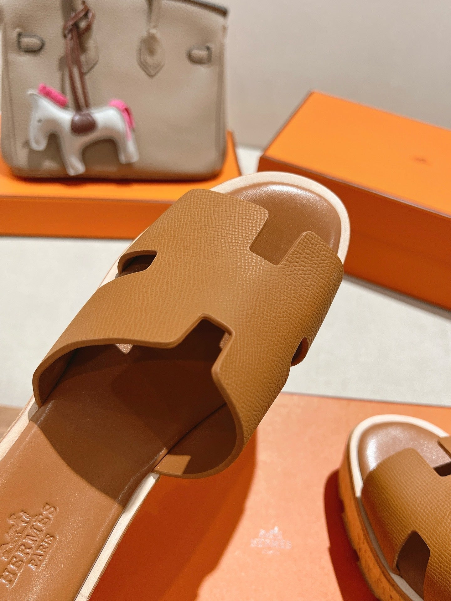 HERMES 25S HIGH WEDGE SANDALS IN BROWN LAMBSKIN STYLE 6