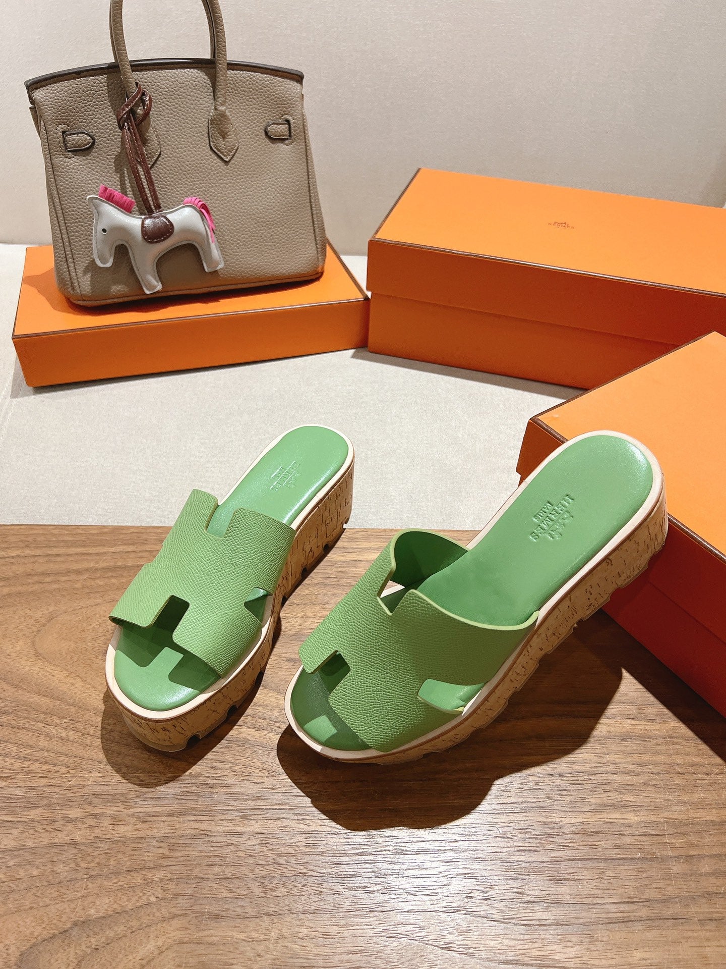 HERMES 25S HIGH WEDGE SANDALS IN LIGHT GREEN LAMBSKIN STYLE 1