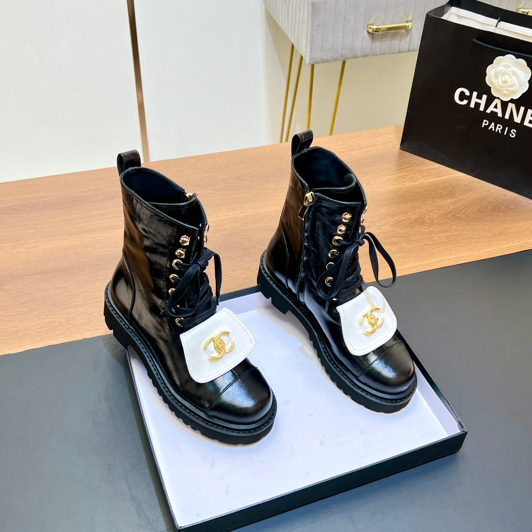 CHANEL 25S HIGH ANKLE BOOTS WITH ZIPPER IN BLACK GLOSSY CALFSKIN GOLD HARDWRE