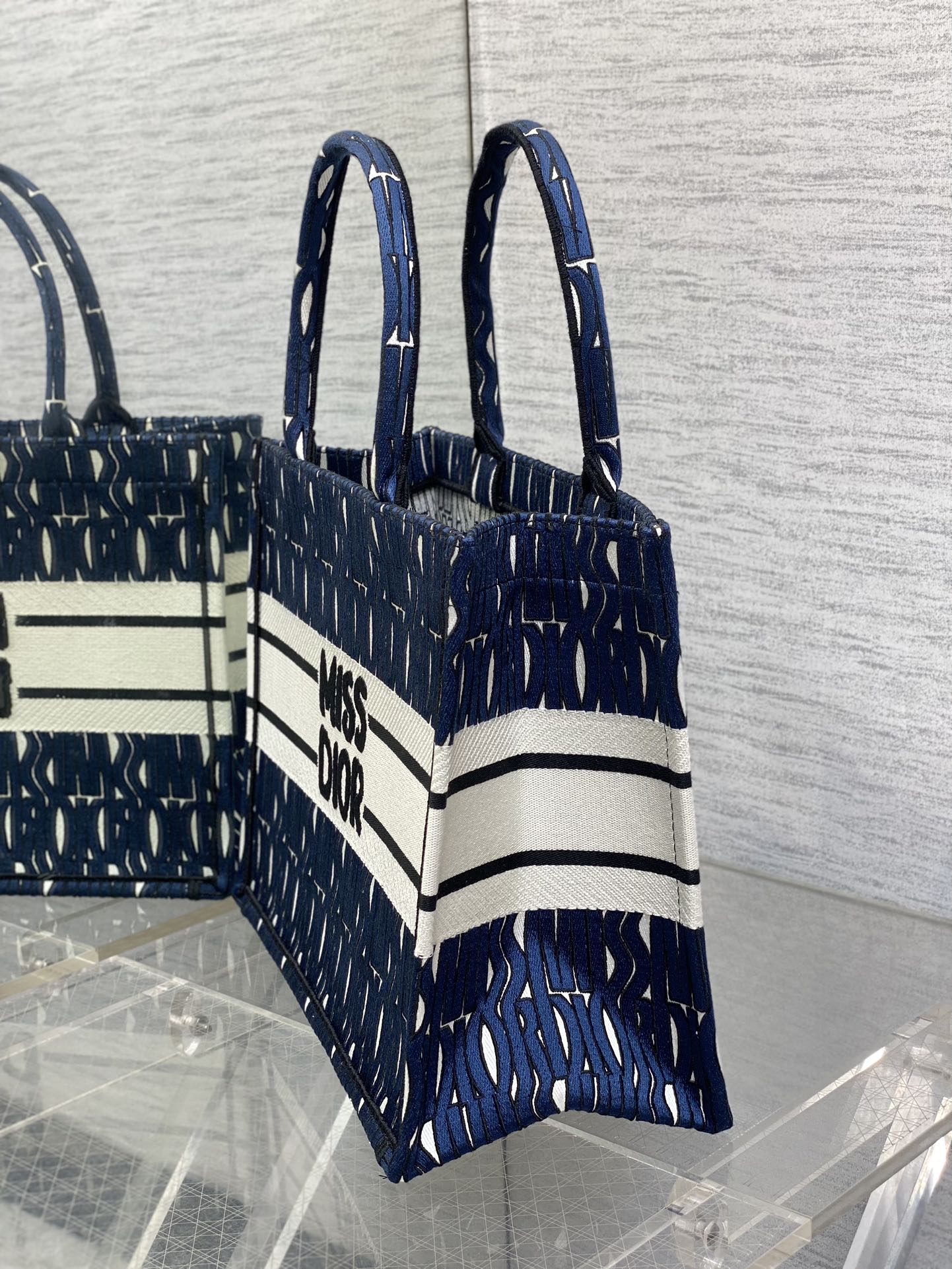DIOR MISS MEDIUM TOTE 36 IN WHITE MIX DEEP COVE BLUE CANVAS