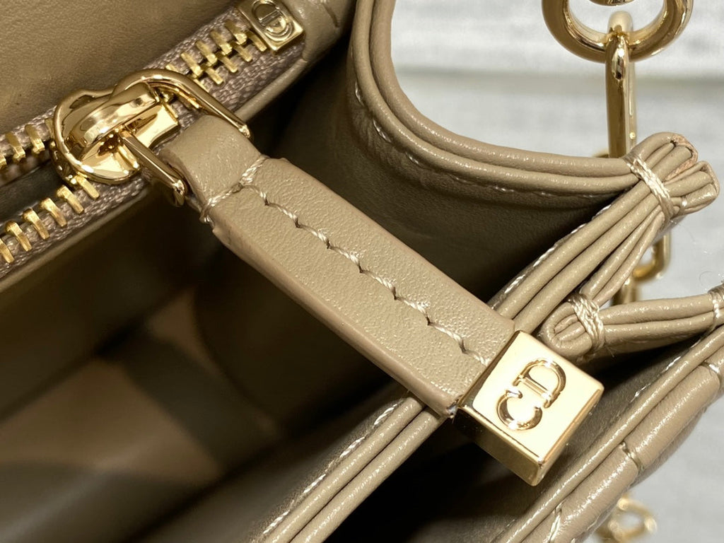 DIOR MINI BAG 24 IN CAMEL BEIGE PATENT CANNAGE CALFSKIN
