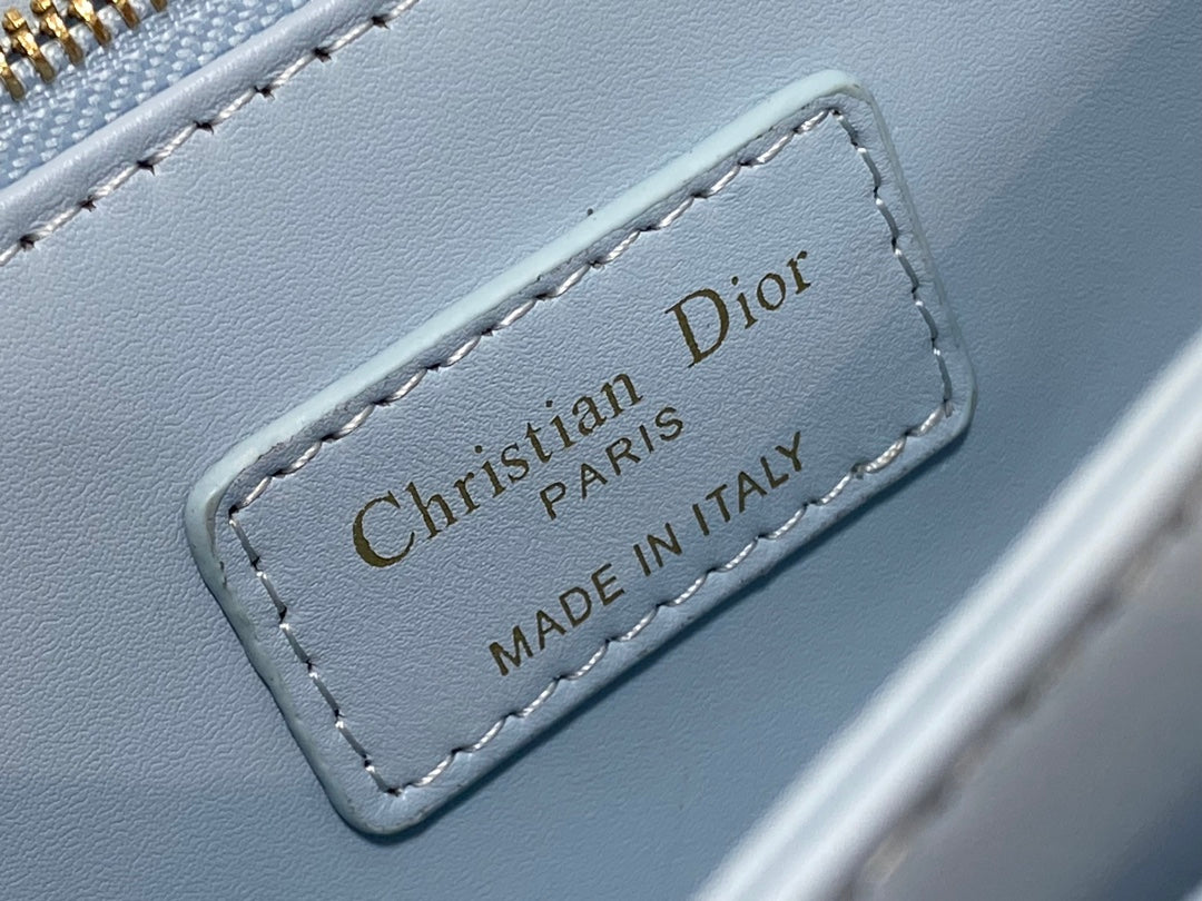 DIOR MINI BAG 24 IN LIGHT BLUE PATENT CANNAGE CALFSKIN