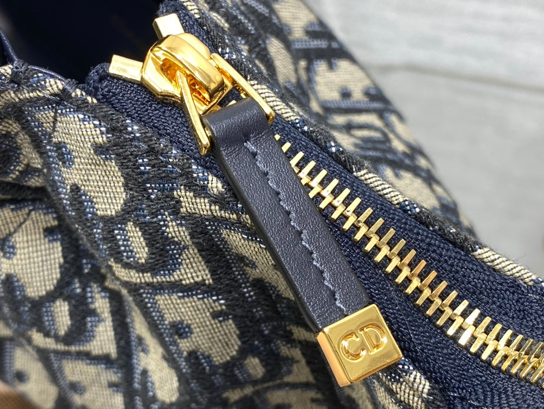 DIOR WALK IN PURSE 36 BAG BLUE OBLIQUE JACQUARD
