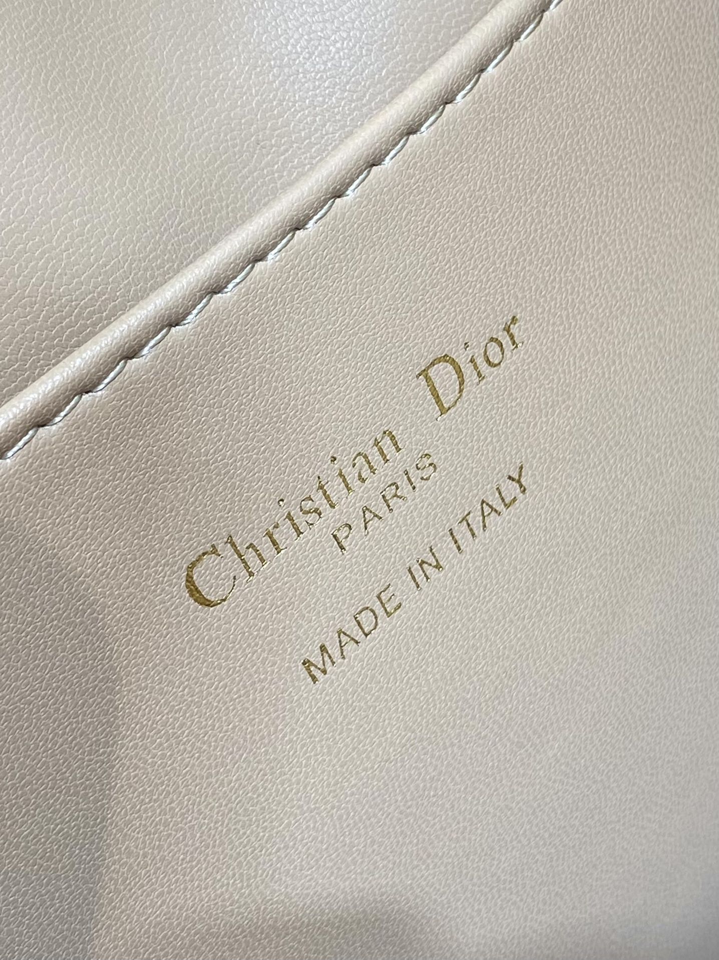 DIOR MEDIUM 25 CARO BACKPACK ALMOND BEIGE MACROCANNAGE LAMBSKIN