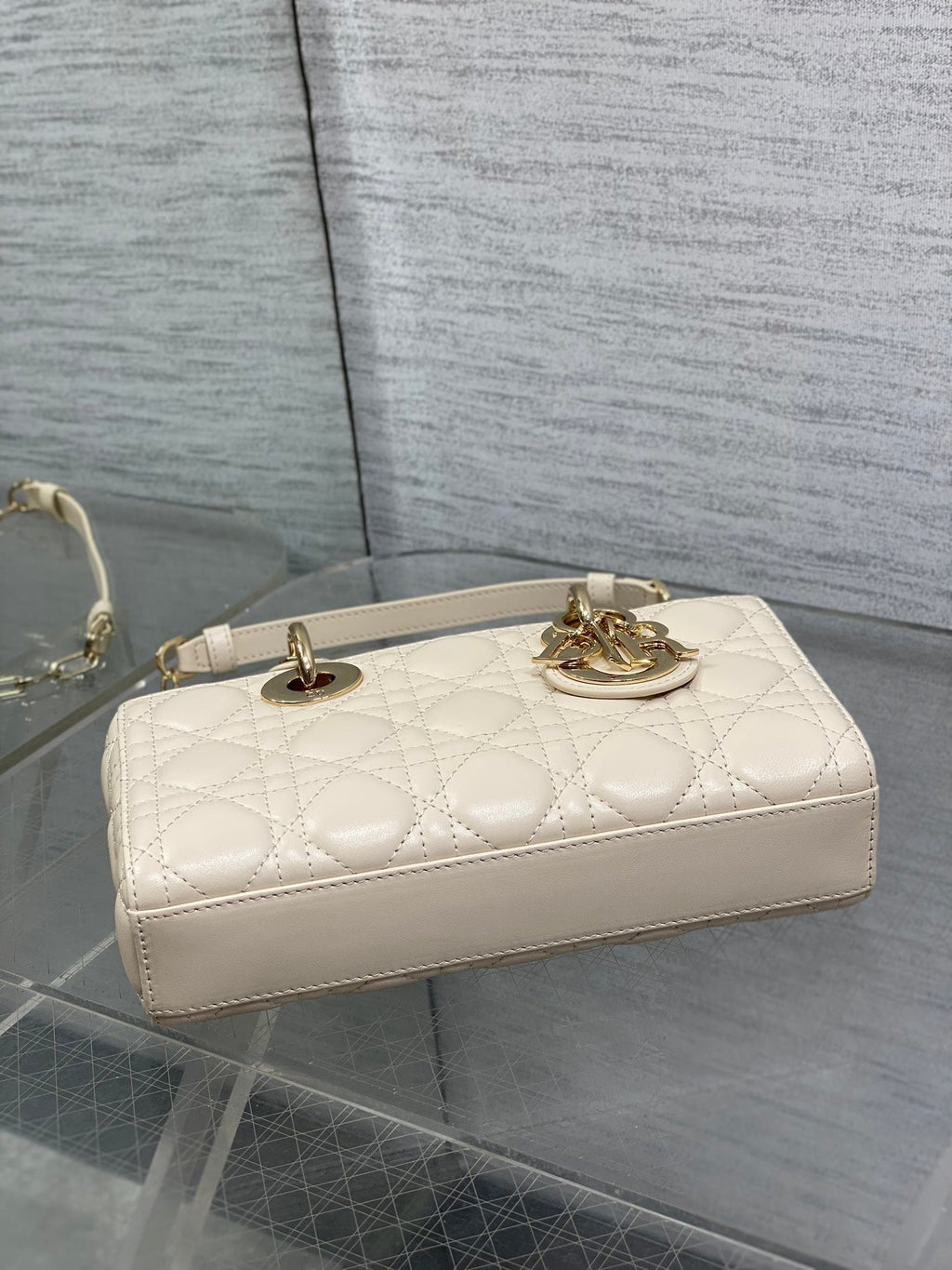 DIOR 25S SMALL LADY D-JOY 22 IN BEIGE LAMBSKIN GOLD HARDWRE