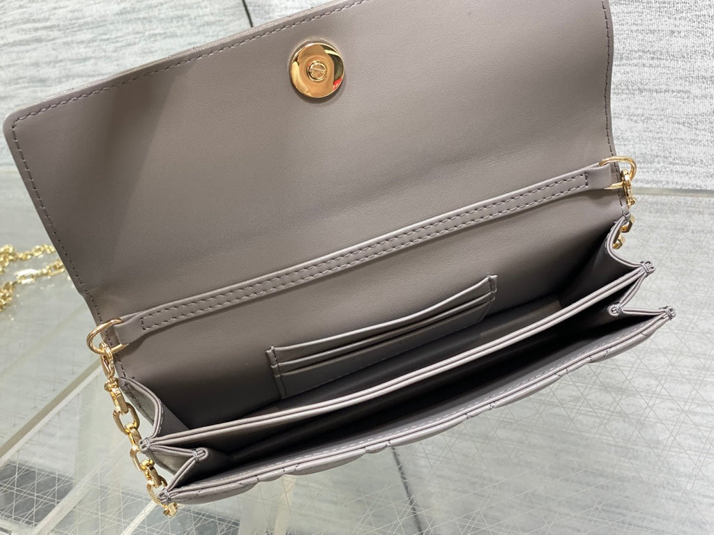 DIOR 25S  TALK PHONE POUCH 21 IN DIRTY LILAC CANNAGE LAMBSKIN GOLD HARDWRE