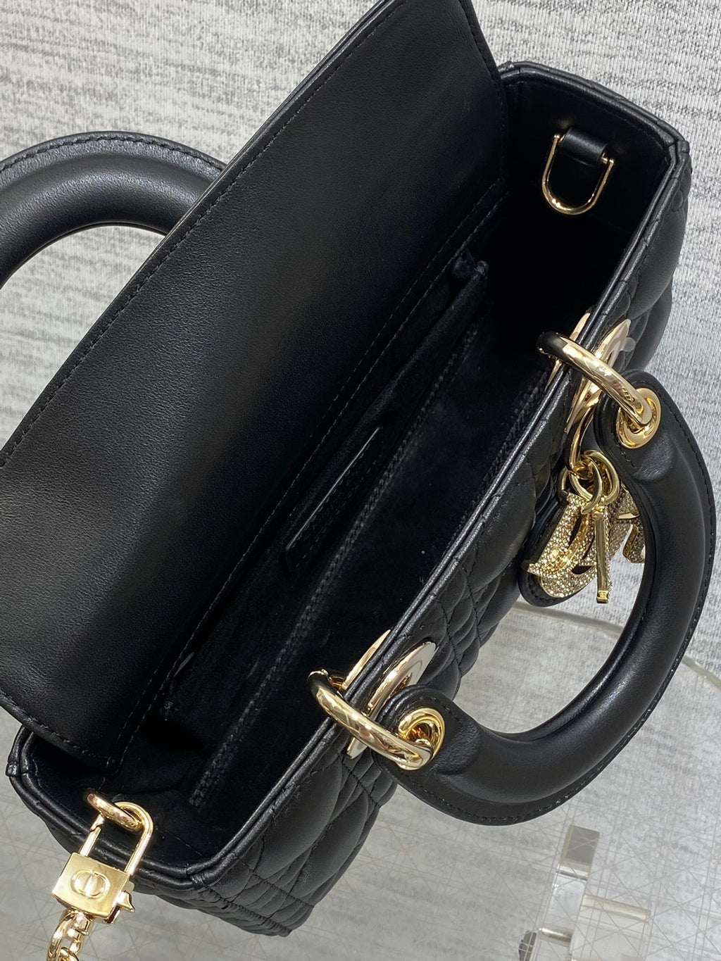DIOR 25S SMALL LADY D‑JOY BAG 22 IN BLACK CALFSKIN GOLD HARDWARE