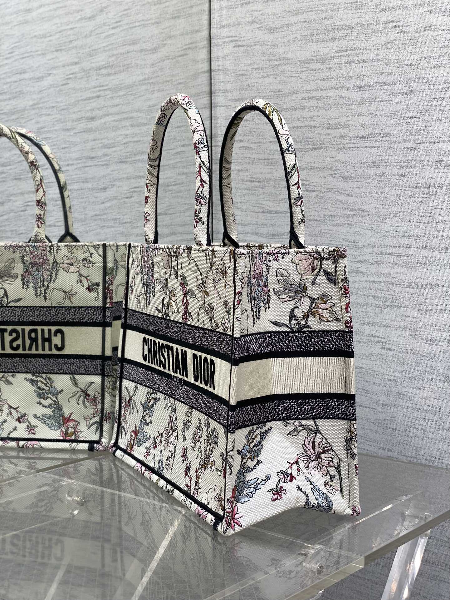 DIOR 25S MEDIUM BOOK TOTE 36 IN BEIGE CANVAS MILLEFIORI EMBROIDERY