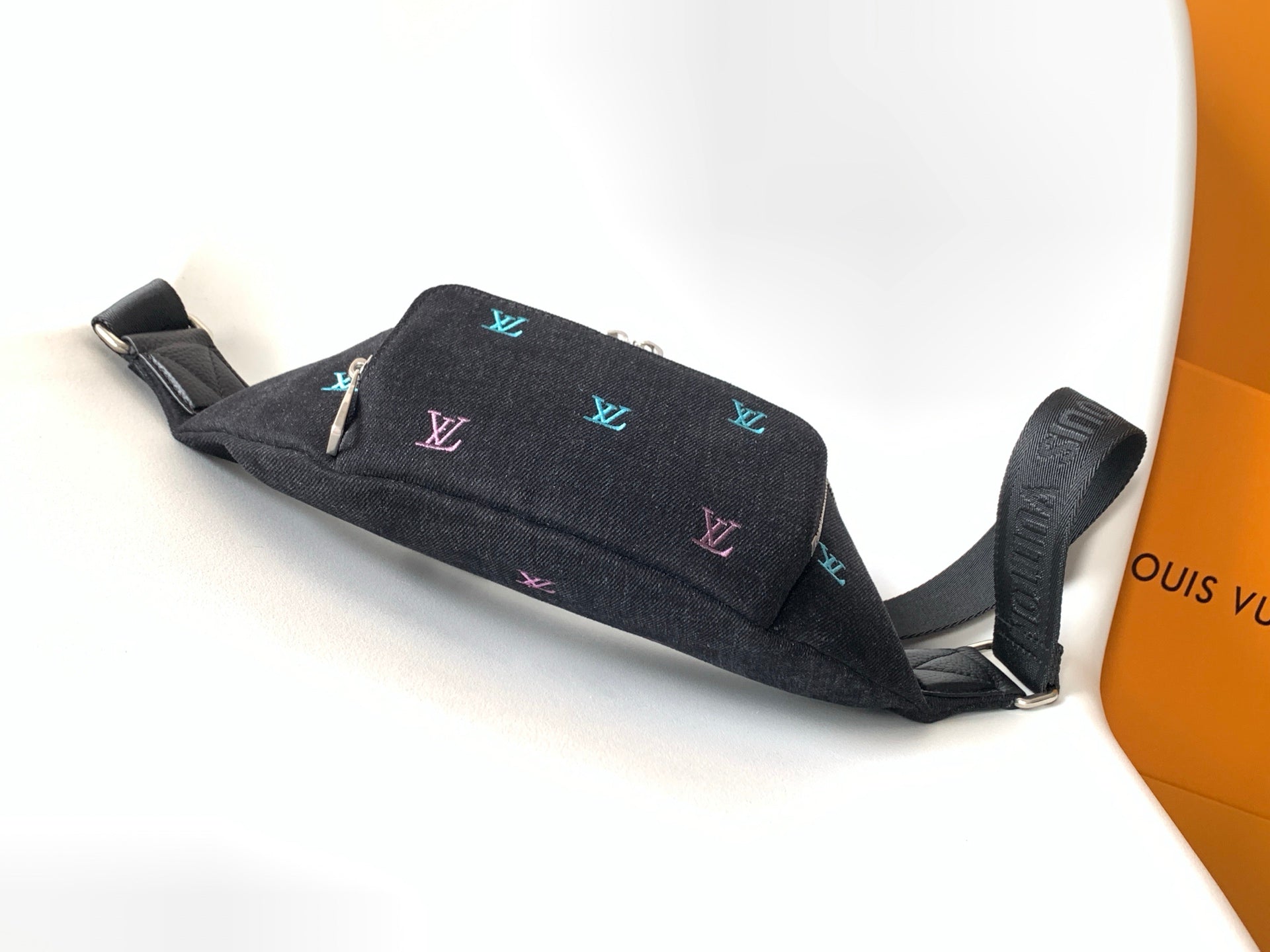 LOUIS VUITTON LV 25S DYNAMIC DENIM EMBROIDERED BUMBAG 37 IN BLACK CANVAS