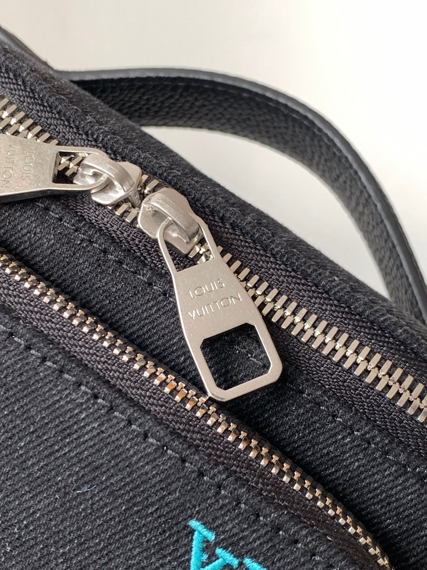 LOUIS VUITTON LV 25S DYNAMIC DENIM EMBROIDERED BUMBAG 37 IN BLACK CANVAS