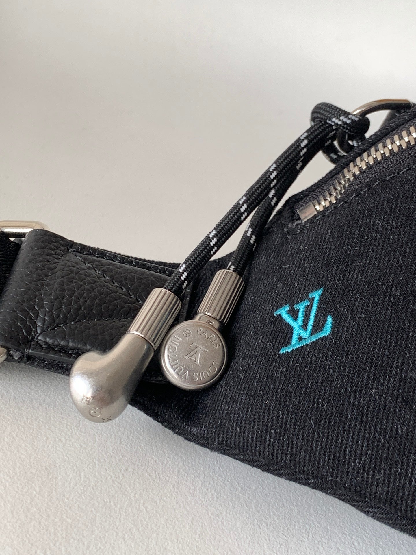 LOUIS VUITTON LV 25S DYNAMIC DENIM EMBROIDERED BUMBAG 37 IN BLACK CANVAS