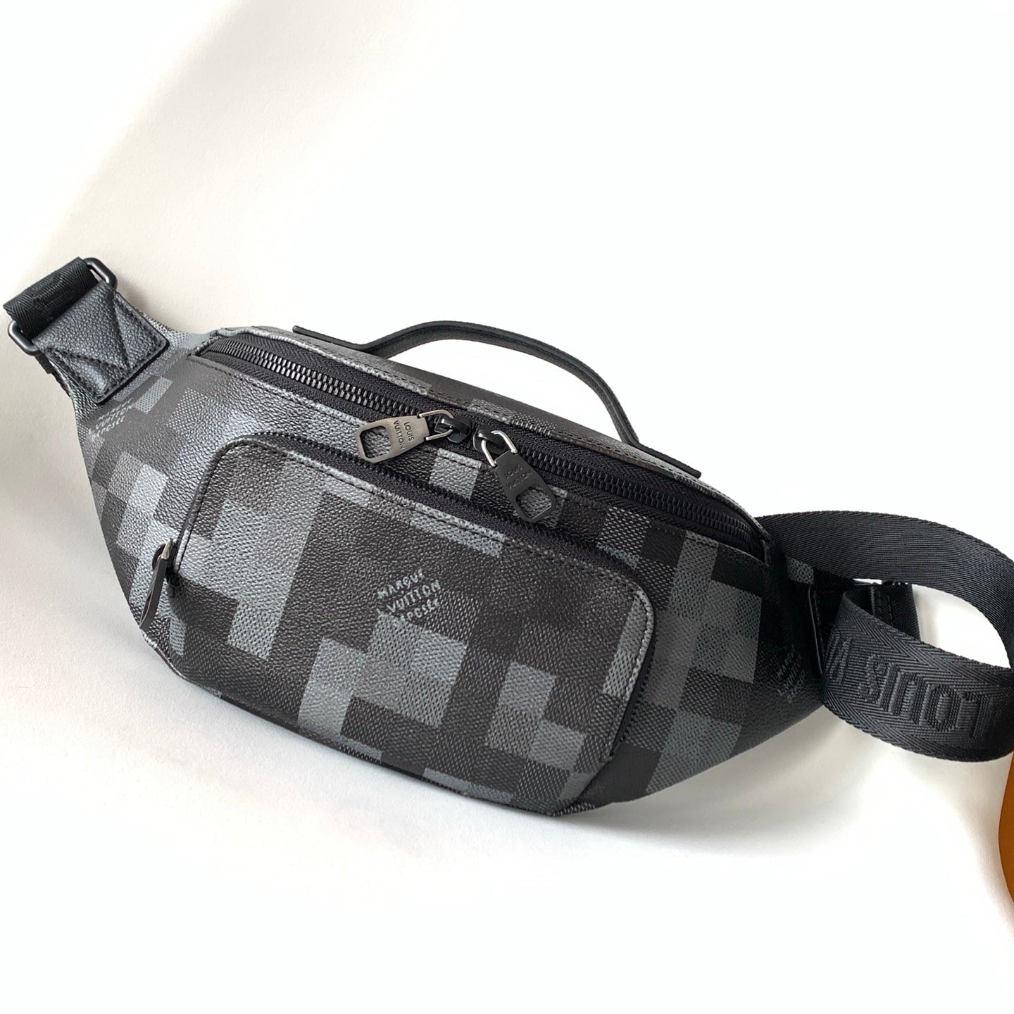 LOUIS VUITTON LV 25S ORIGINAL DYNAMIC BUMBAG 30 IN CANVAS DAMOFLAGE BLACK