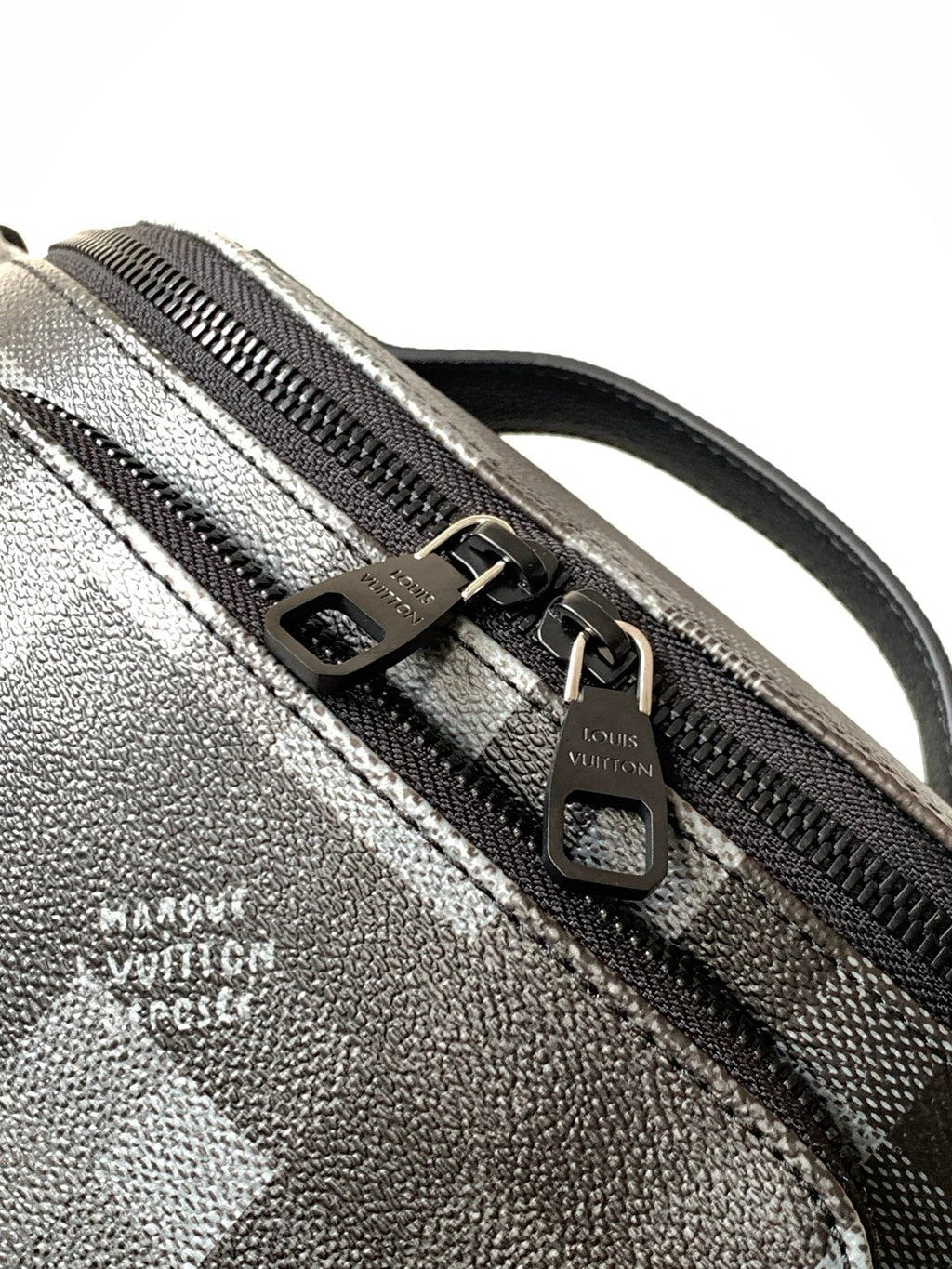 LOUIS VUITTON LV 25S ORIGINAL DYNAMIC BUMBAG 30 IN CANVAS DAMOFLAGE BLACK