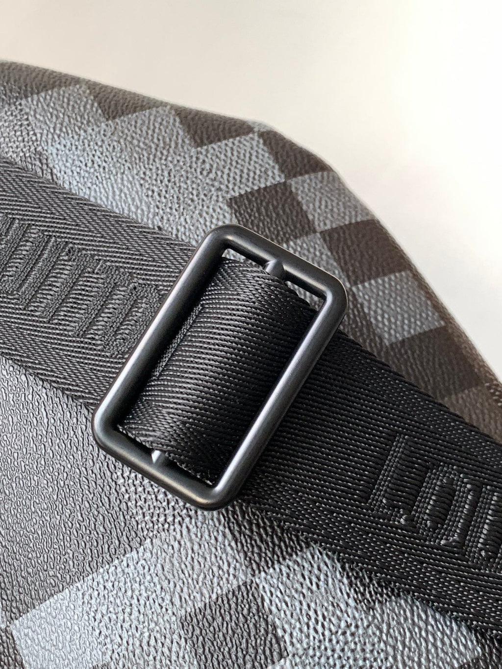 LOUIS VUITTON LV 25S ORIGINAL DYNAMIC BUMBAG 30 IN CANVAS DAMOFLAGE BLACK