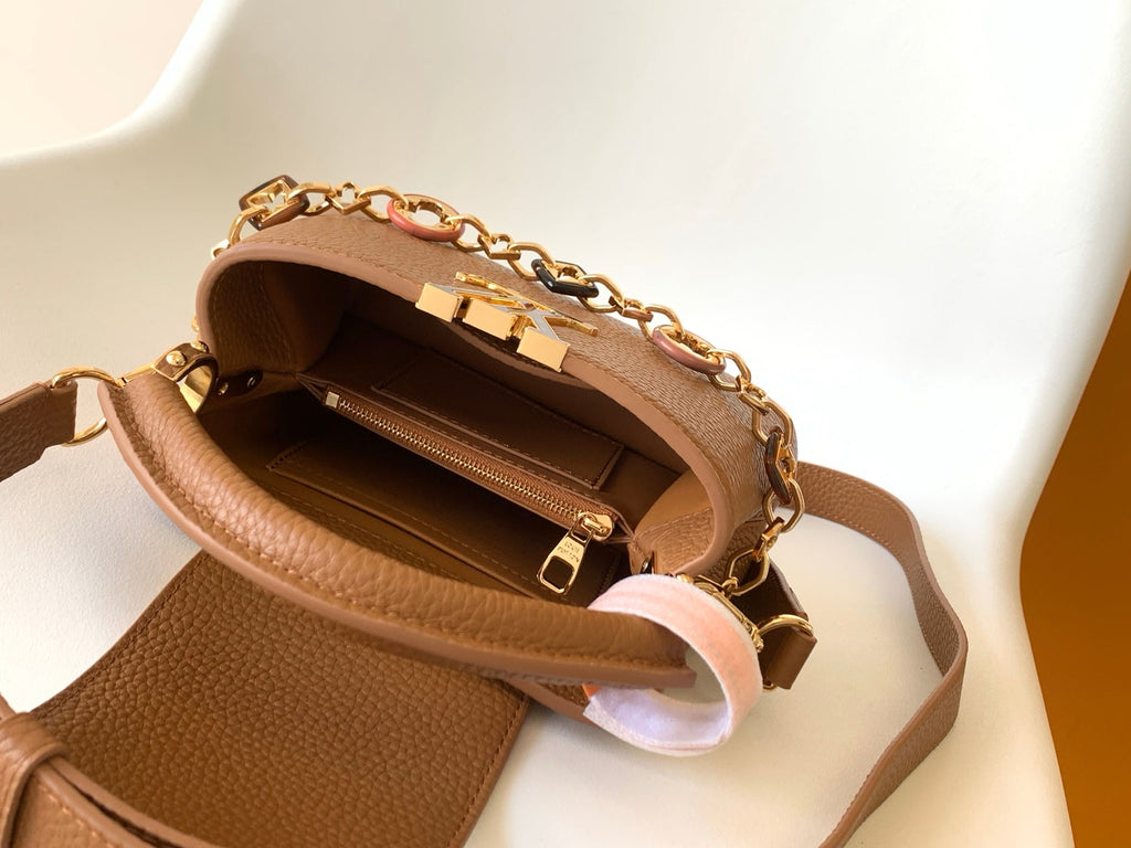 LOUIS VUITTON LV 25S CAPUCINES BAG 21 IN TAN CALFSKIN GOLD HARDWARE