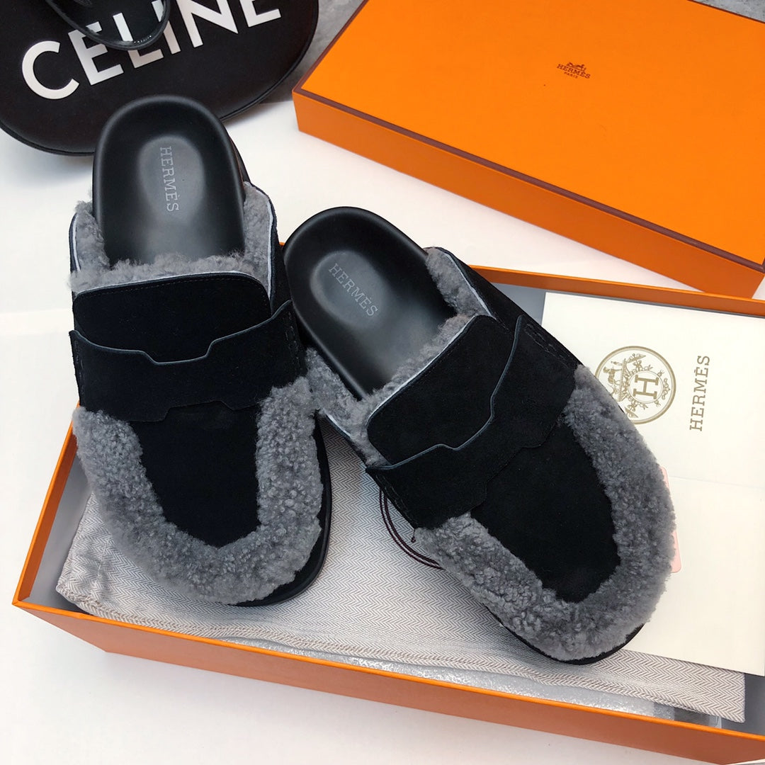 HERMES GO MULE IN BLACK SUEDE ATTACH LIGHT GRAY FLEECE