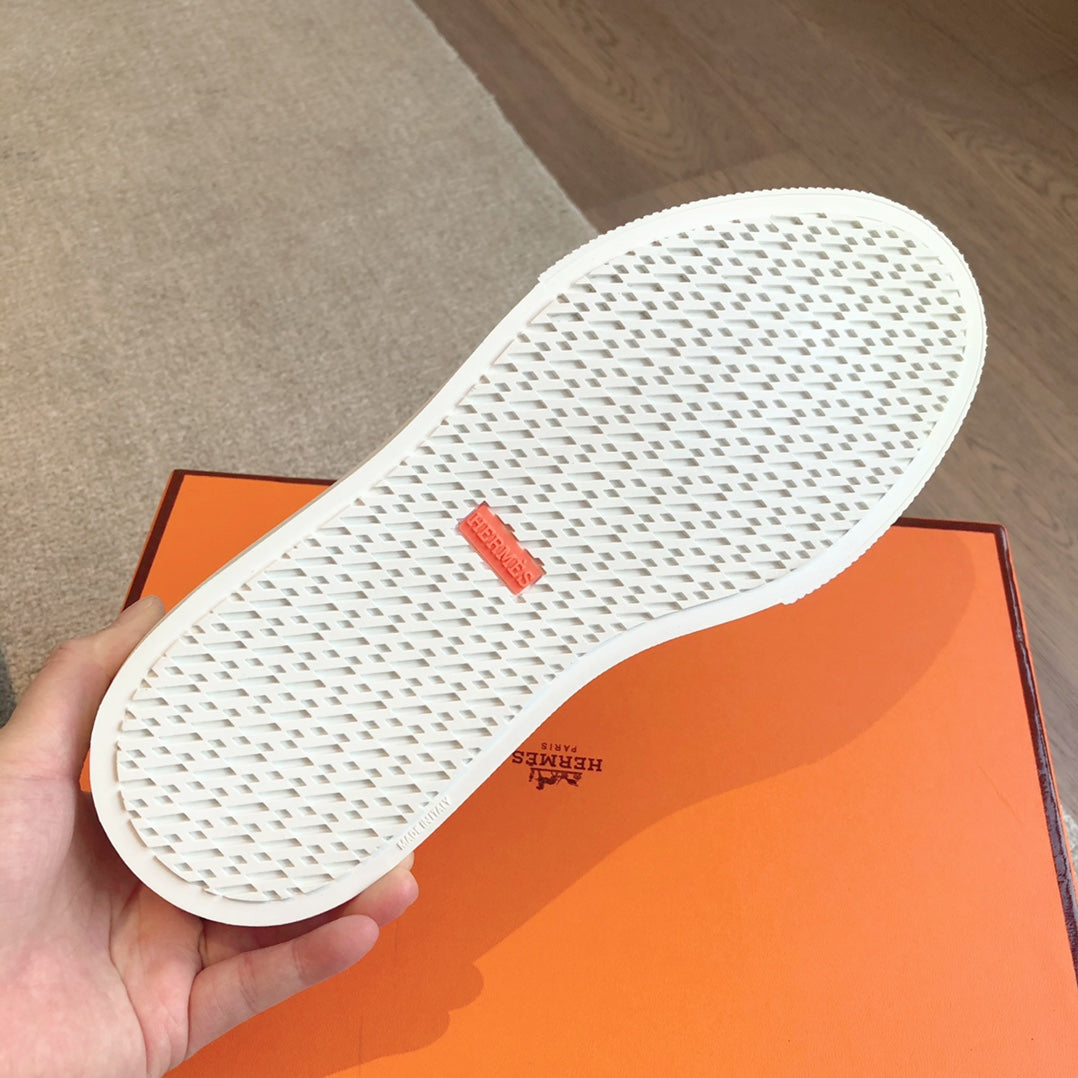 HERMES GET SNEAKER WHITE CALFSKIN WITH SKY MOTIFS