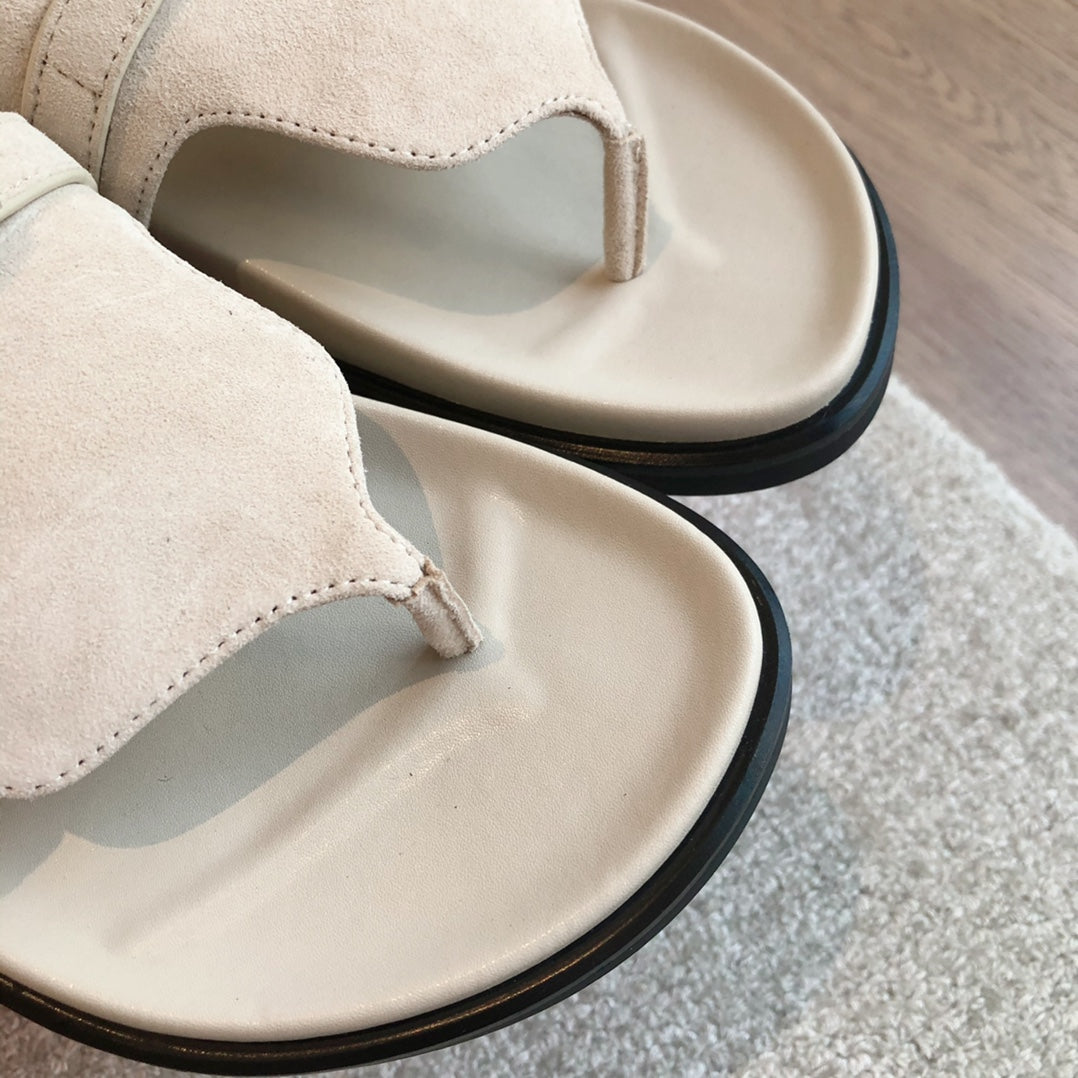 HERMES EMPIRE SANDAL CREAM WHITE SUEDE