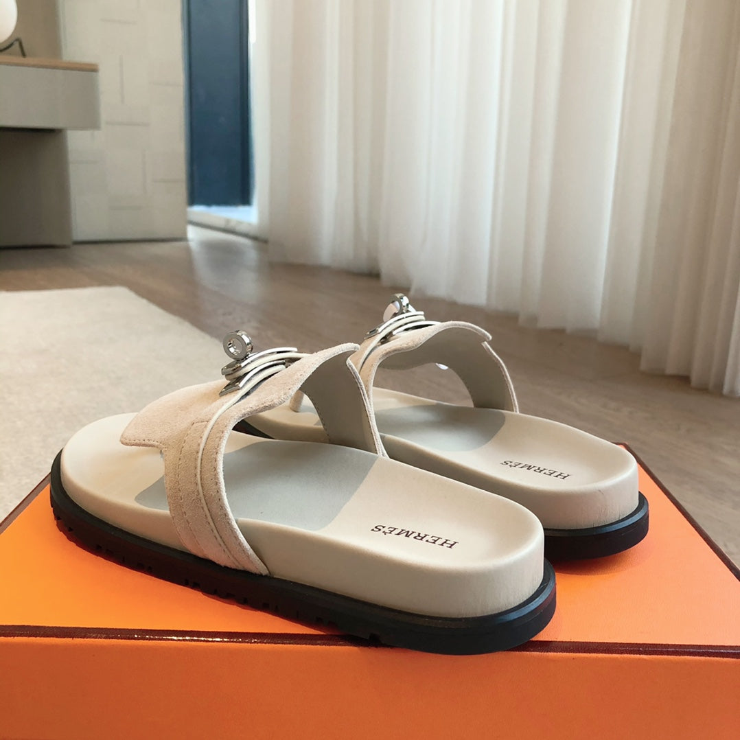 HERMES EMPIRE SANDAL CREAM WHITE SUEDE