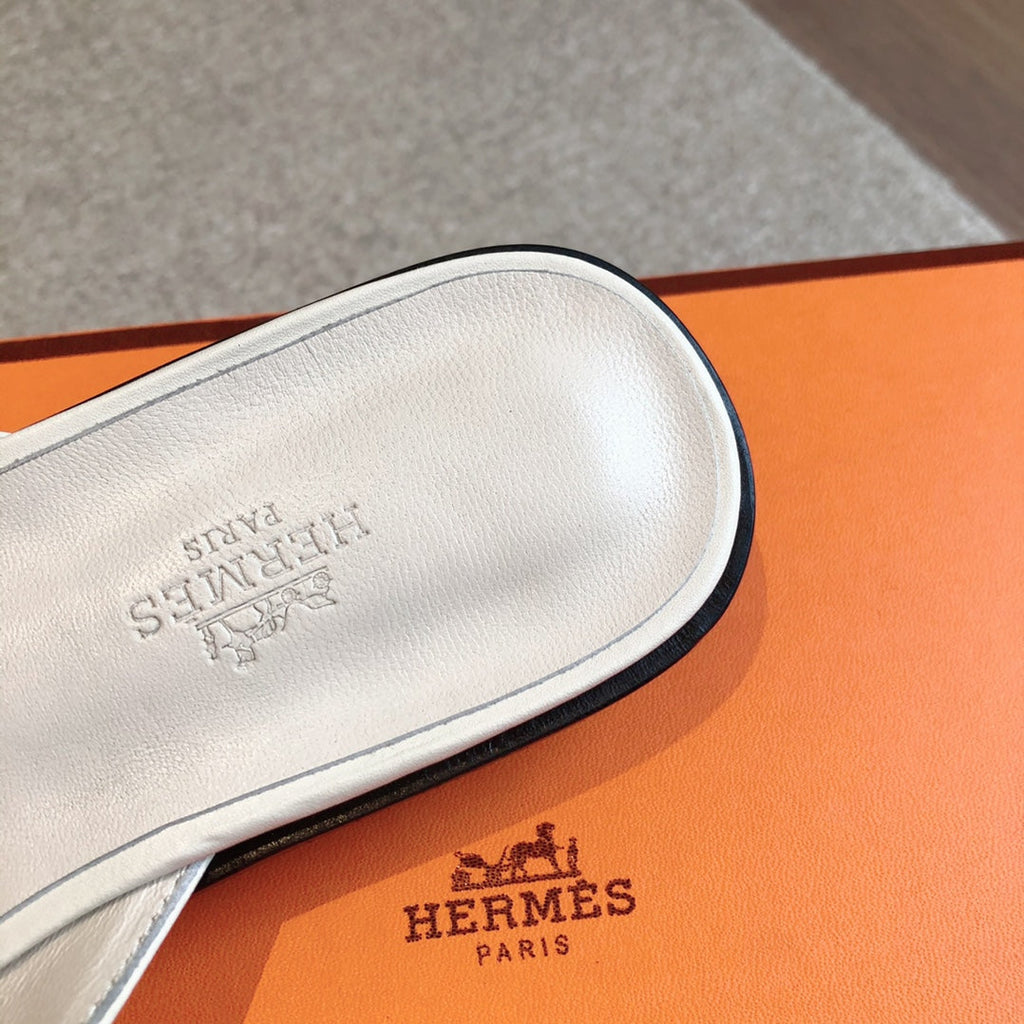 HERMES ISLE SANDAL WHITE CALFSKIN