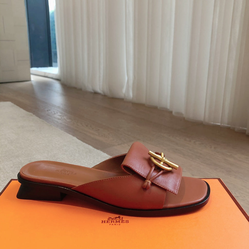 HERMES ISLE SANDAL CARAMEL CALFSKIN