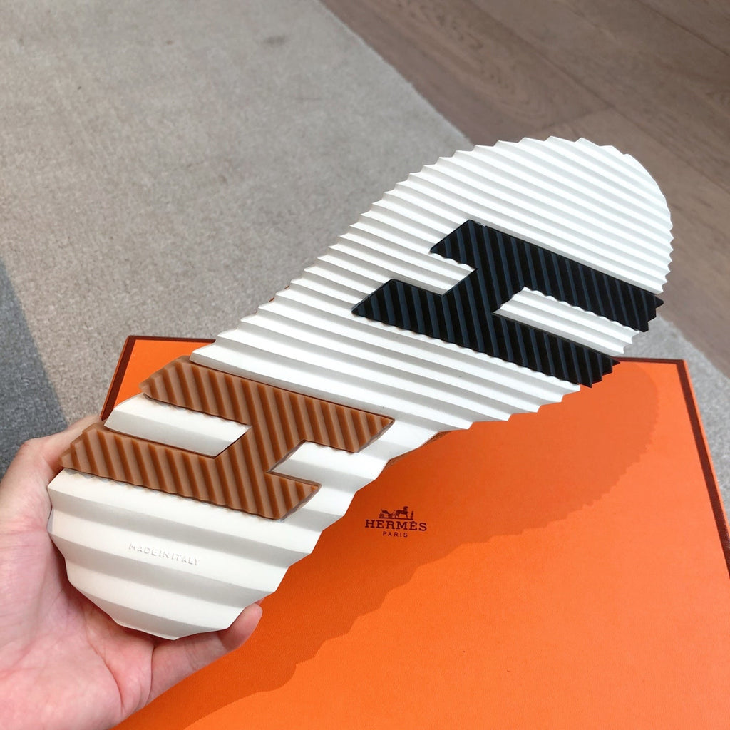 HERMES KETCH SNEAKER IN BRONZE BROWN SUEDE