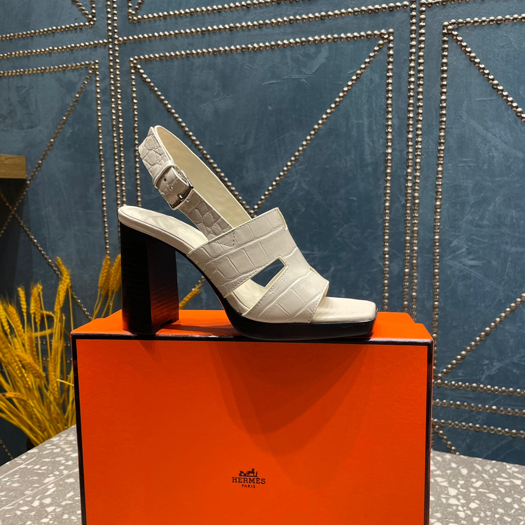 HERMES ERIS SANDAL 95 WHITE CALFSKIN