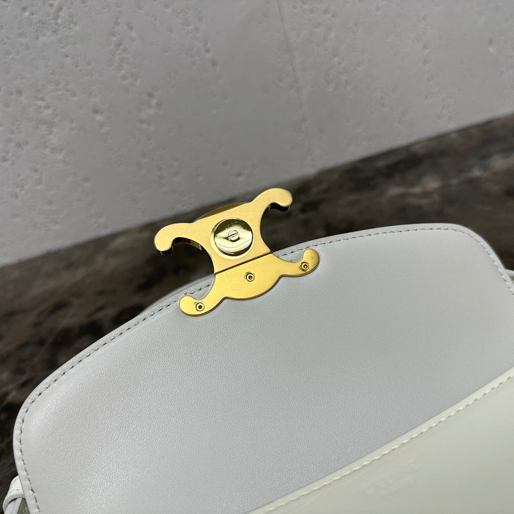 CELINE SHOULDER 20 BAG TERENCE IN WHITE PATENT CALFSKIN