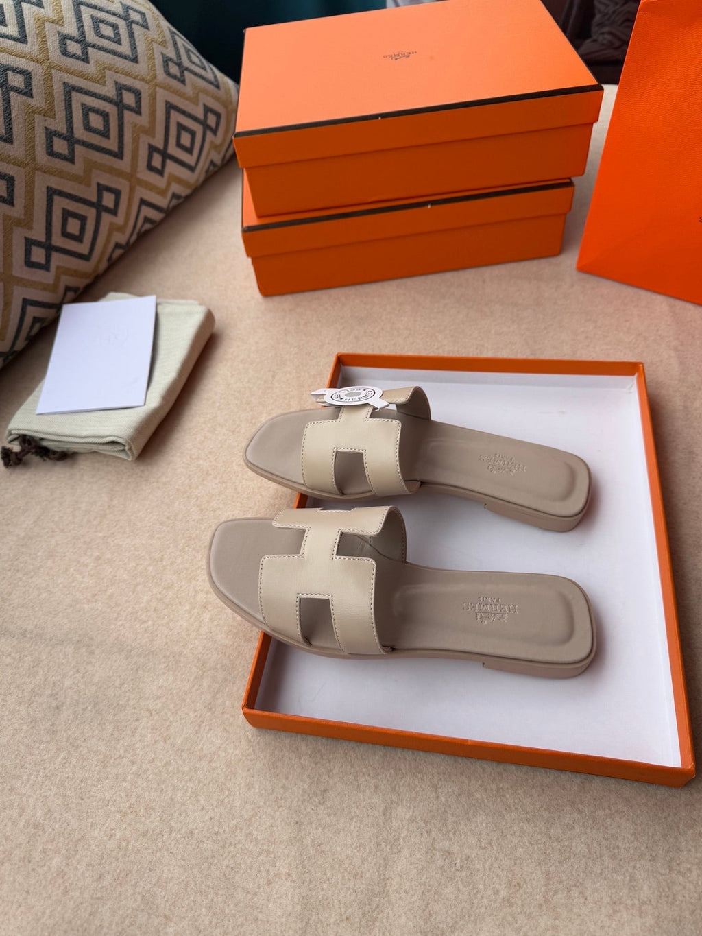 HERMES 0RAN SANDALS IN KHAKI BROWN CALFSKIN