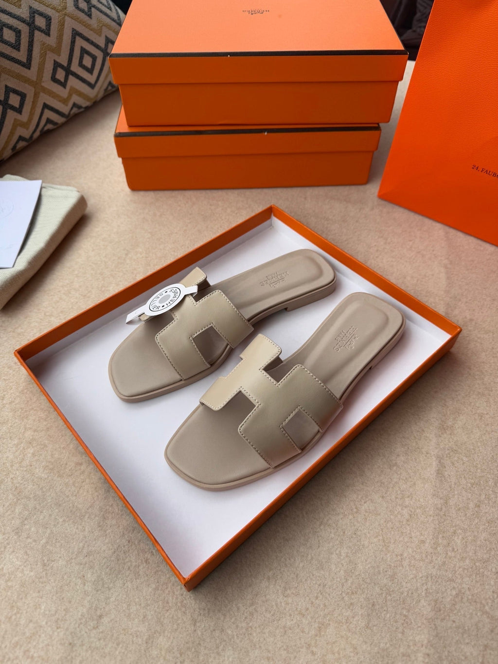 HERMES 0RAN SANDALS IN KHAKI BROWN CALFSKIN