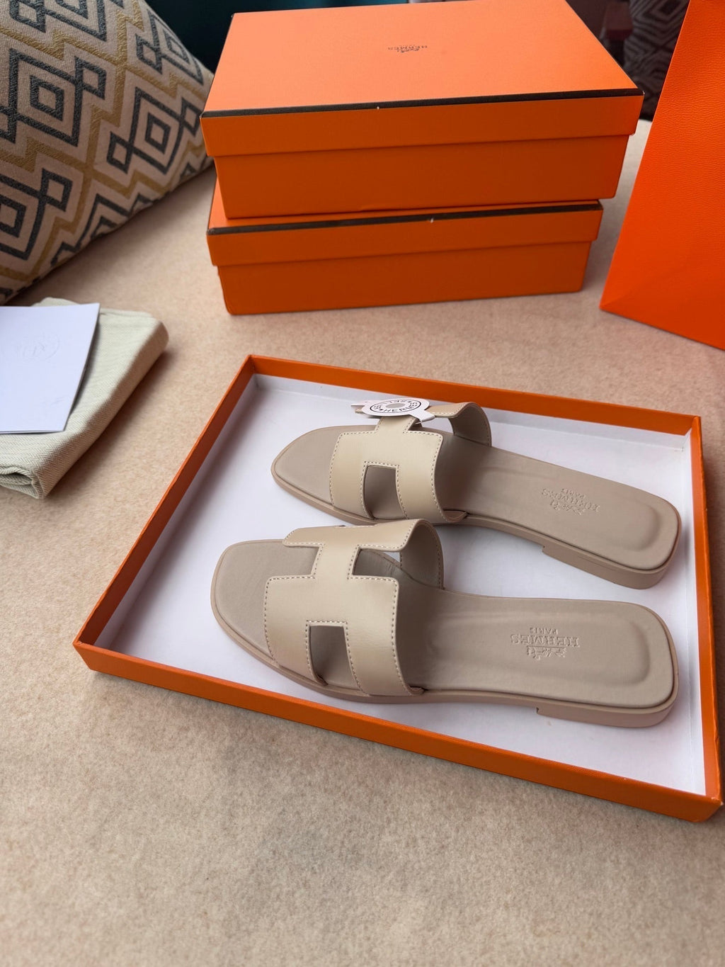 HERMES 0RAN SANDALS IN KHAKI BROWN CALFSKIN