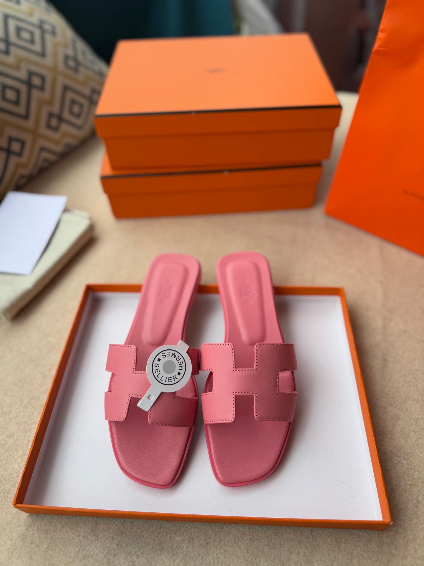 HERMES 0RAN SANDALS IN ROSE PINK CALFSKIN