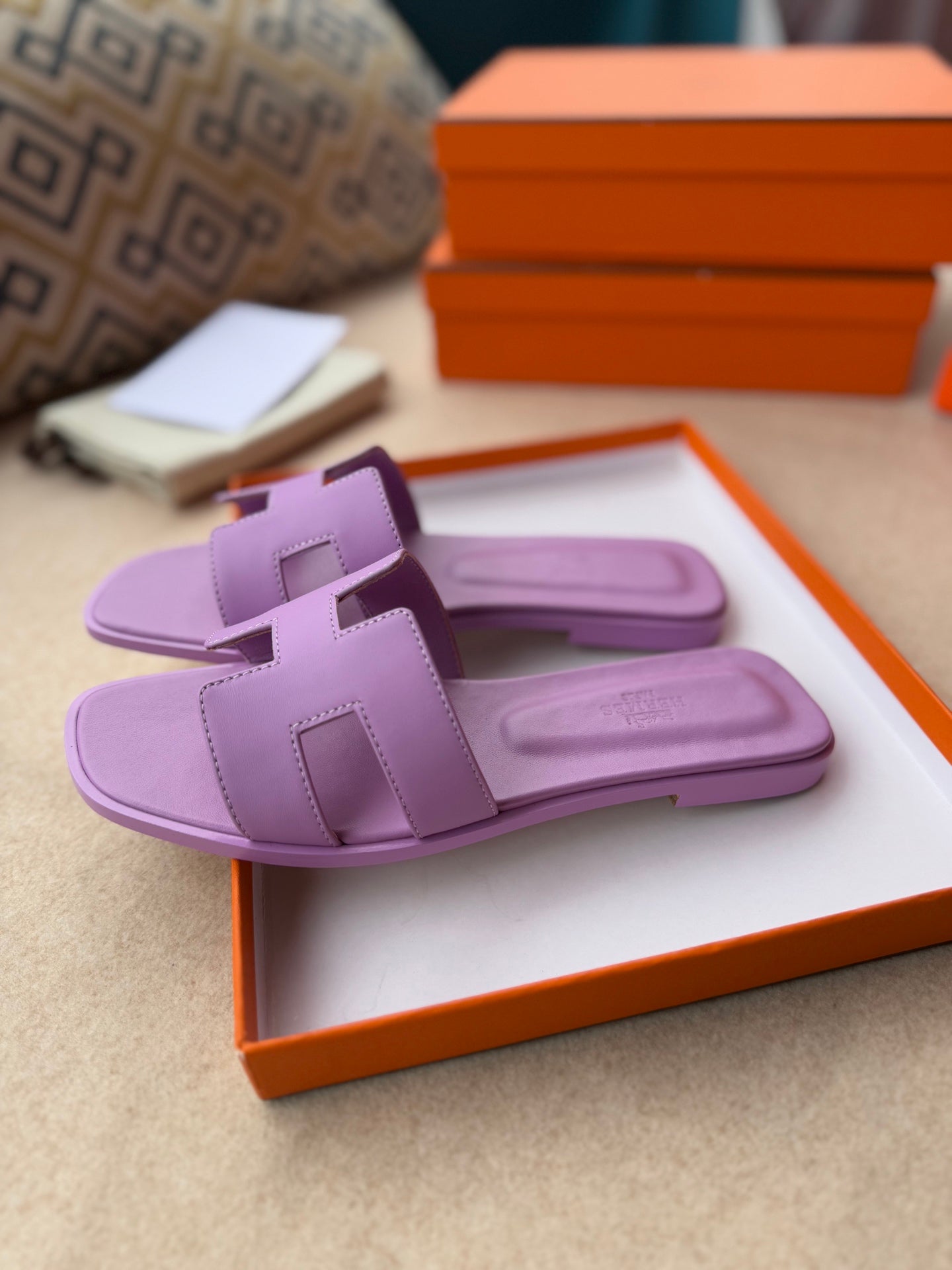 HERMES 0RAN SANDALS IN LILAC PURPLE CALFSKIN