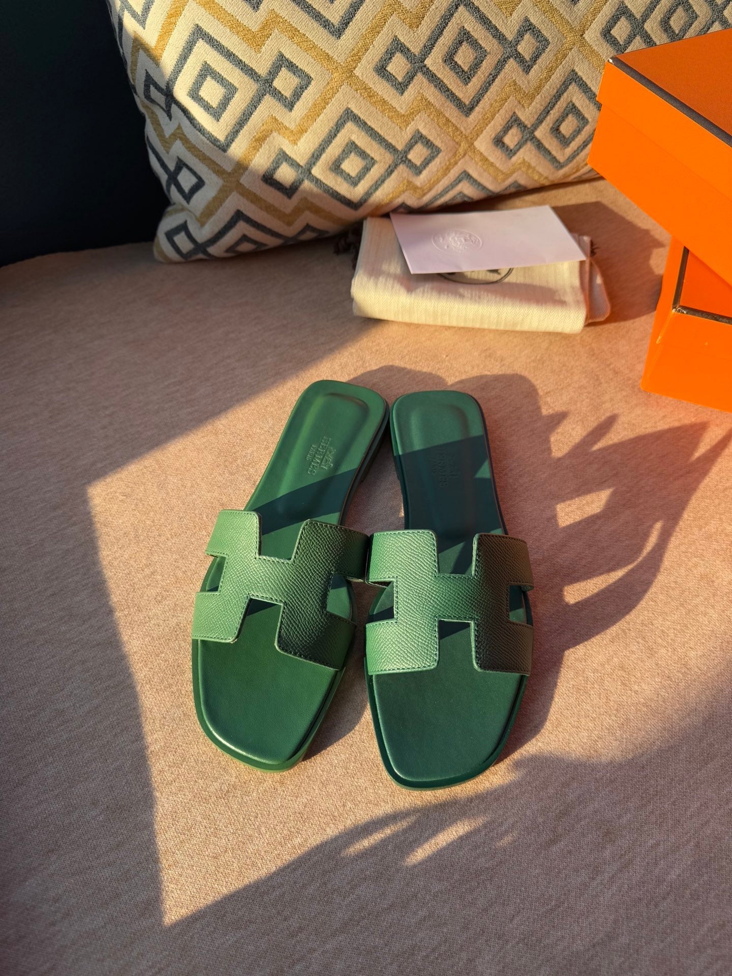 HERMES 0RAN SANDALS IN HUNTER GREEN CALFSKIN