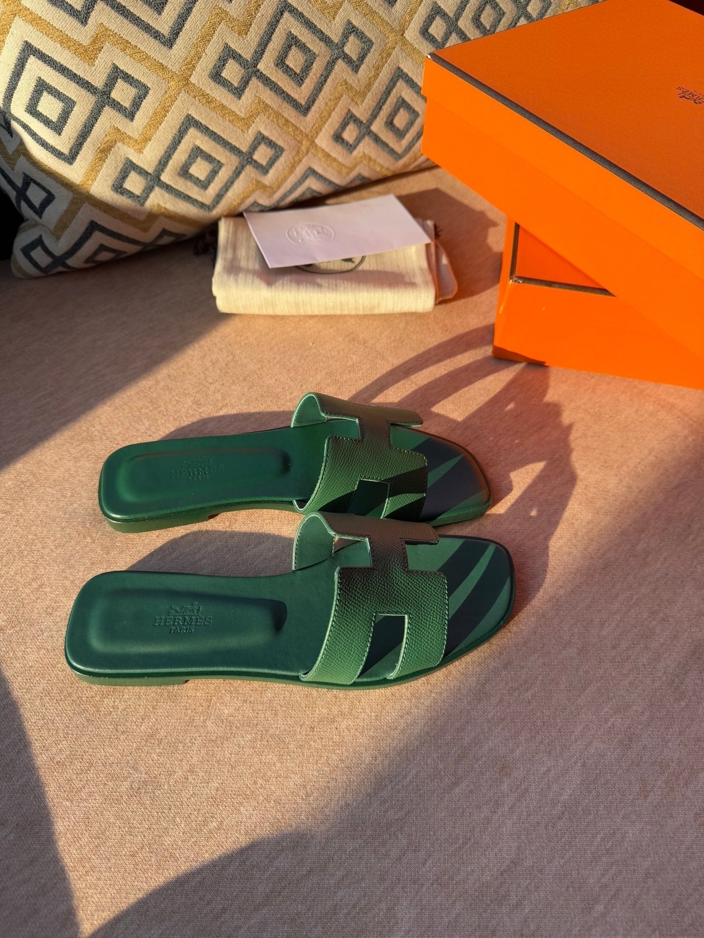 HERMES 0RAN SANDALS IN HUNTER GREEN CALFSKIN