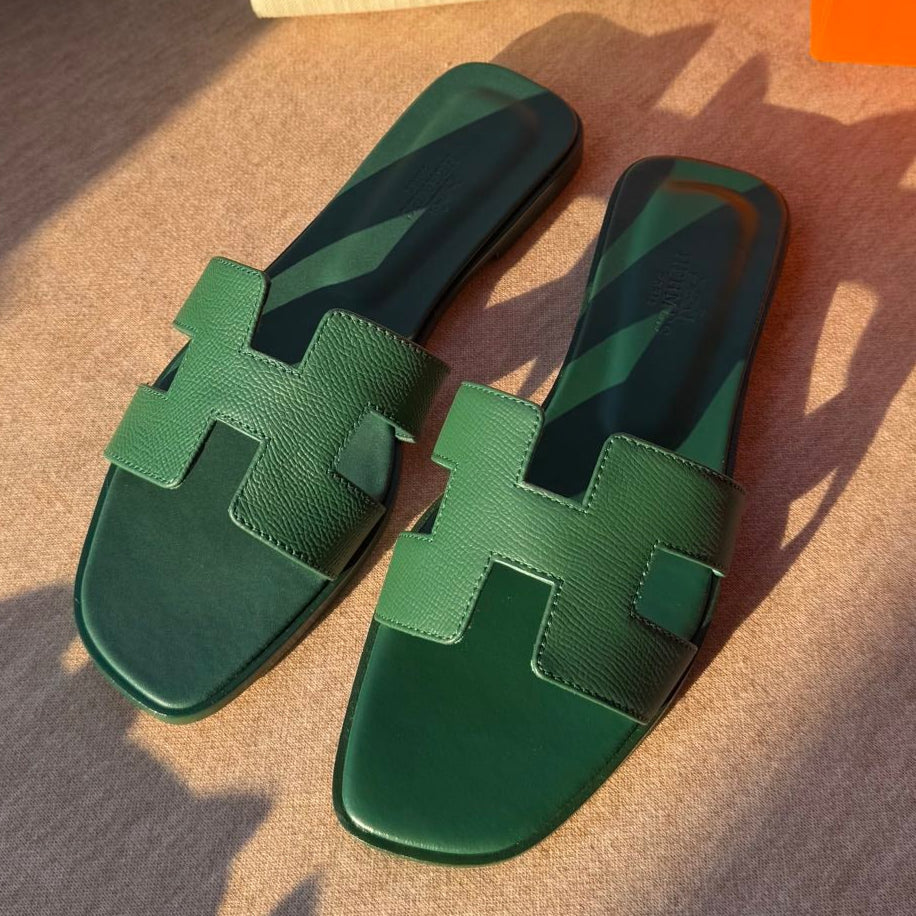 HERMES 0RAN SANDALS IN HUNTER GREEN CALFSKIN